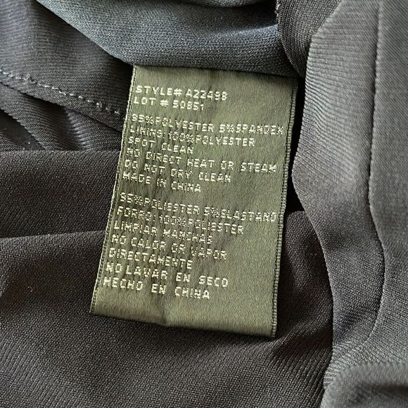 Betsy Adam Beaded Navy Off The Shoulder Dress size 4 - Picture 7 of 7